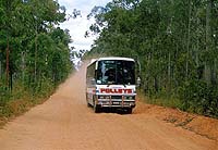 Bus der Swagman Tours am Cape York, QUE